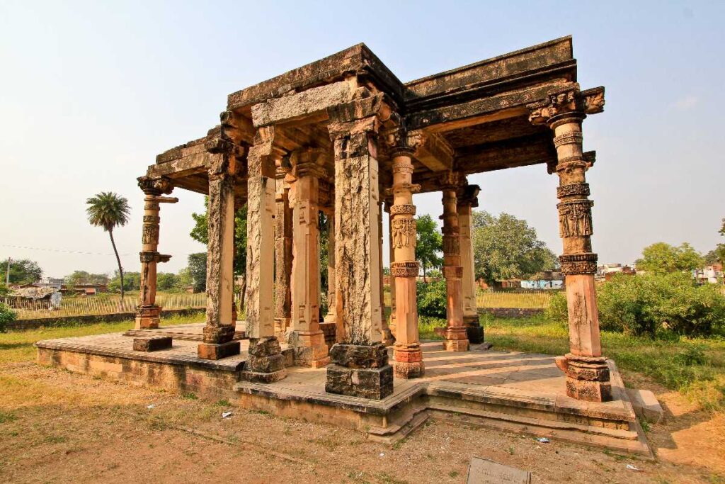 A_ruin_pillars_at_Khajuraho_India_20190802184938